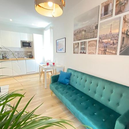 06An - Beautiful Apartment In The Heart Of Old Antibes Bagian luar foto